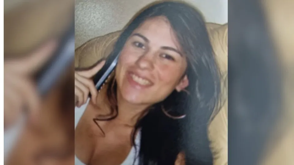 Mãe de Eliza Samudio, morta pelo goleiro Bruno, quebra o silêncio sobre passaporte