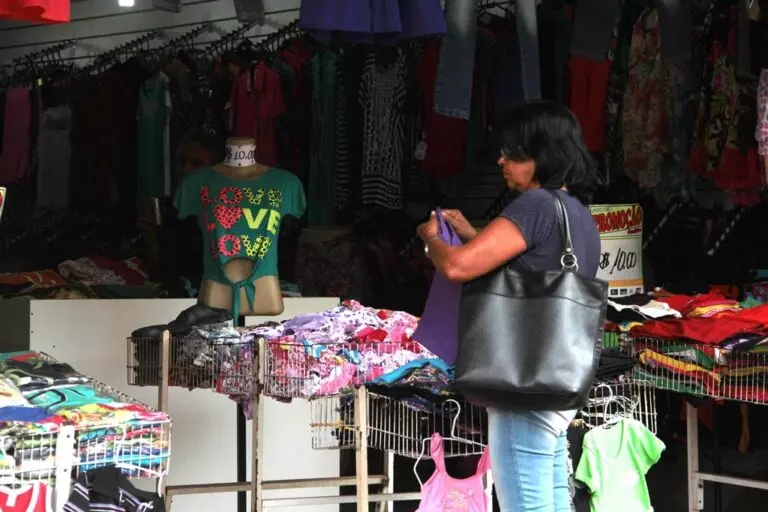 Polícia Civil alerta para aumento de golpes durante promoções do Dia do Consumidor