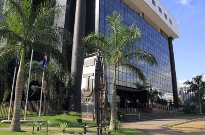 TJRO suspende lei do município de Cujubim que alterava plano de carreira de servidores