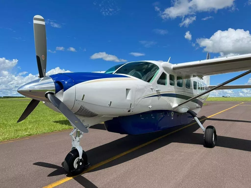 GRAND CARAVAN EX ANO 2015 COM APENAS 700 HRS TOTAIS INTERIOR EXECUTIVO OÁSIS!
