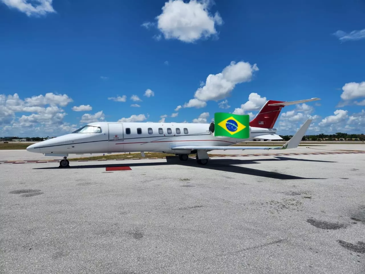 LEARJET 40 ANO 2005 COM 1300 HORAS TOTAIS! OPORTUNIDADE NO BRASIL ????