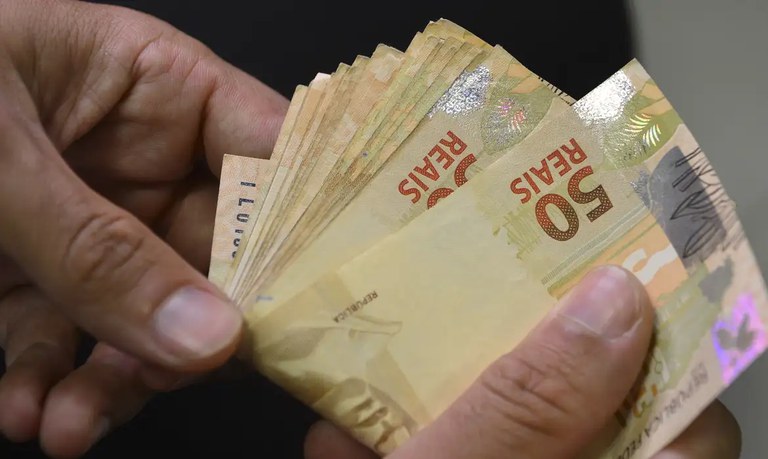 Tesouro honra, em março, R$ 617,35 milhões em dívidas garantidas pela União