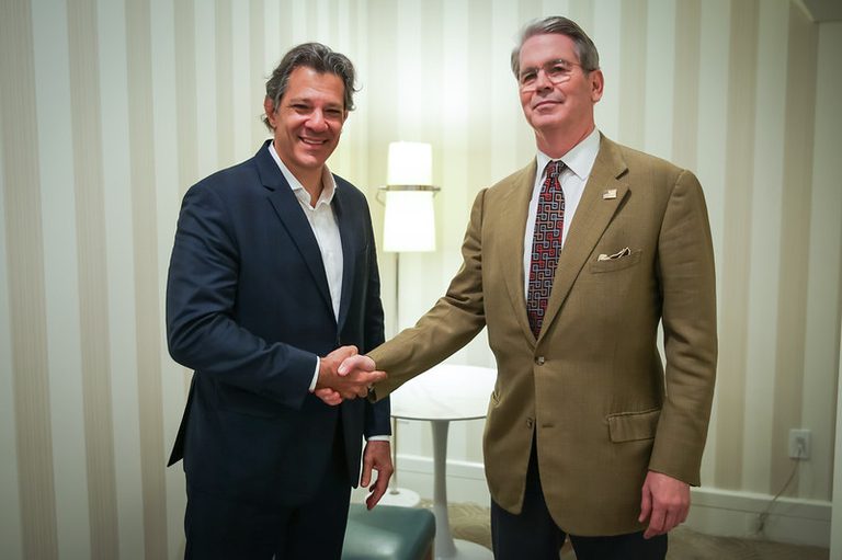 Haddad discute relações econômicas com secretário do Tesouro dos EUA