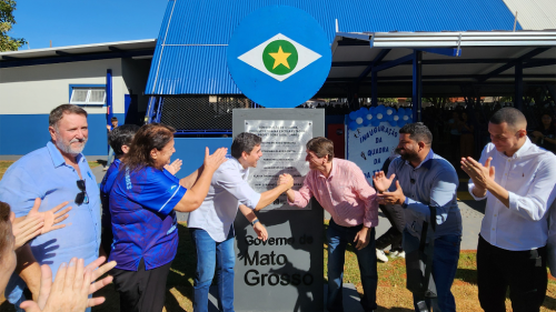 Seduc entrega nova quadra poliesportiva da Escola Estadual Jada Torres: