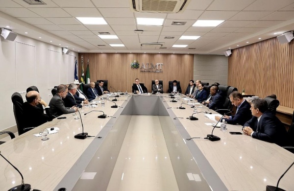 Proposta do Governo de MT limita até 35% descontos dos consignados e acaba com cobrança de taxas de órgãos públicos