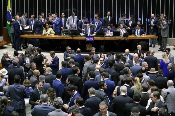 Senado pode votar na quarta projeto que amplia número de deputados federais Fonte: Agência Senado