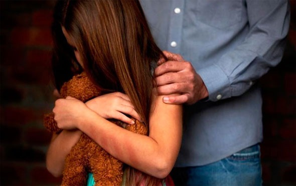 Homem é preso acusado de estuprar neta por 3 anos em MT