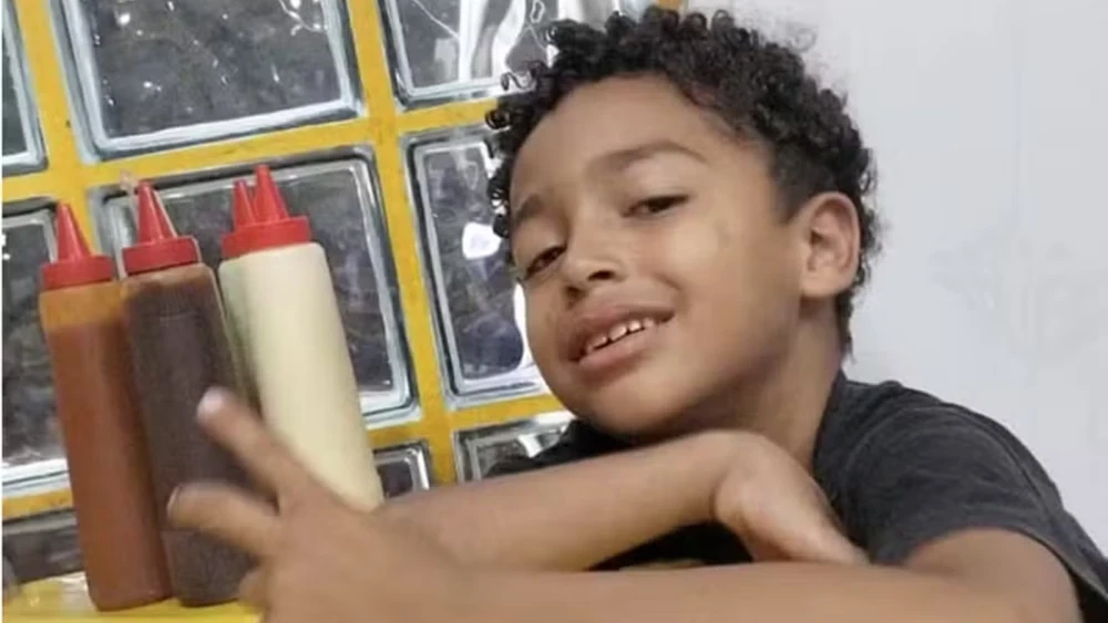 Um mês após desaparecimento de menino, advogado da família de Édson Davi deixa o caso