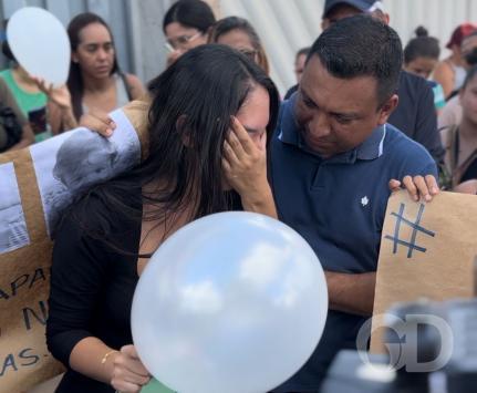 'Senti uma dor no peito e liguei para creche', detalha mãe sobre minutos antes de saber da morte do filho