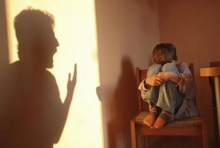 Maioria dos casos de violência contra crianças ocorre em casa