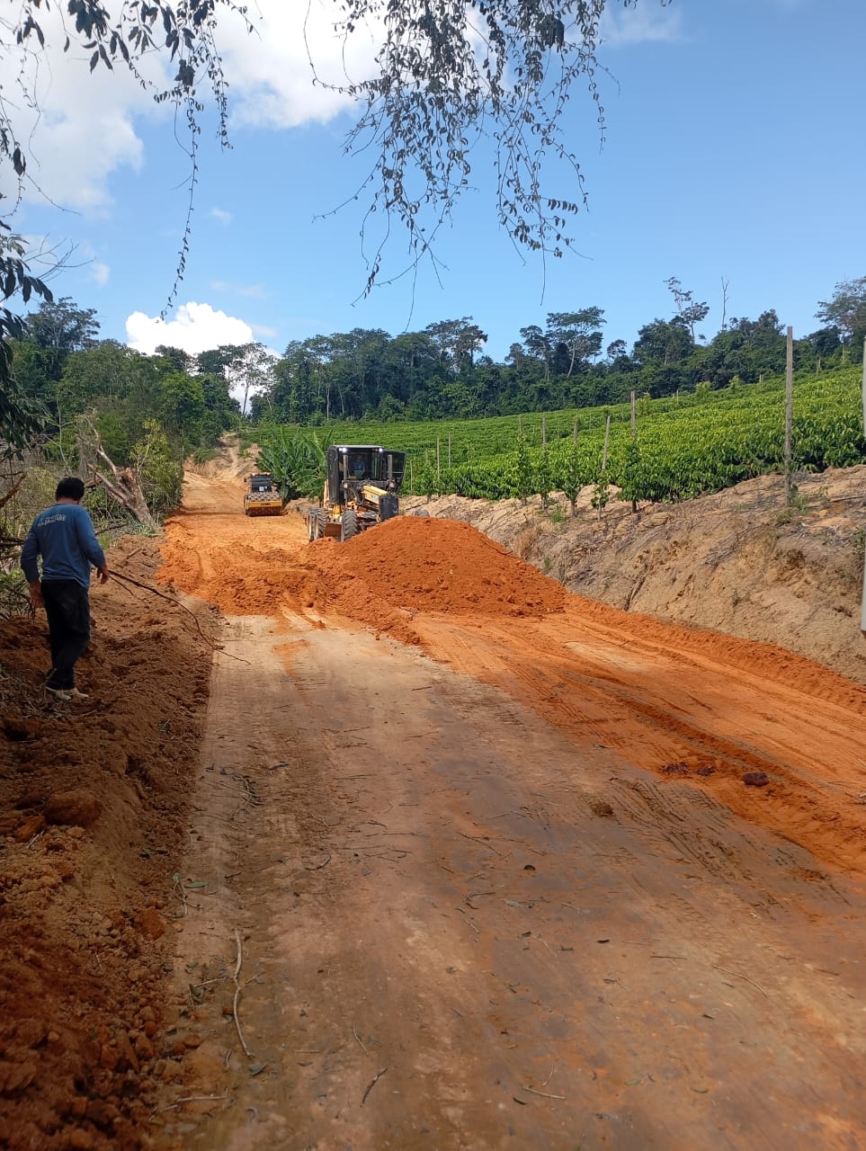 Prefeitura de Jaguaré segue com trabalho de manutenção das estradas rurais