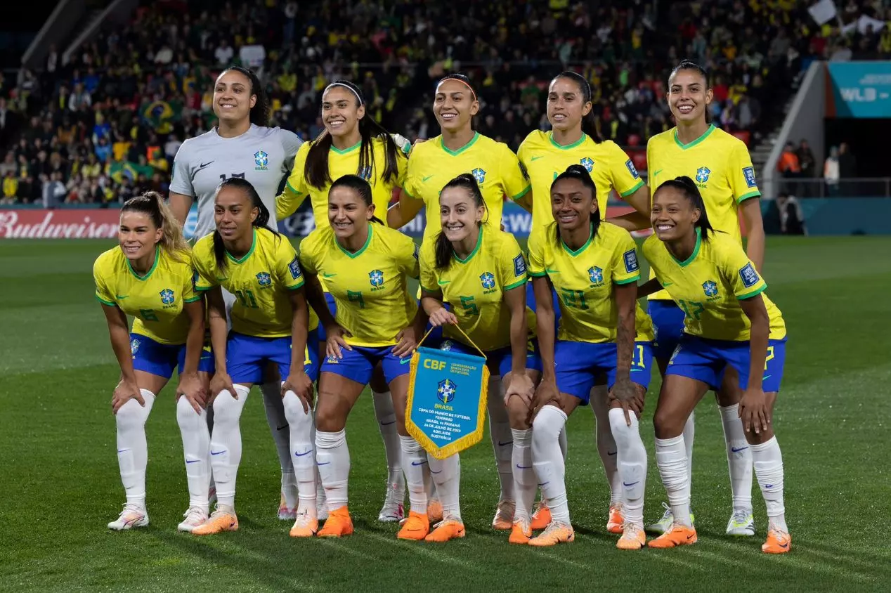 Copa do Mundo Feminina: Prefeitura altera horário de expediente em dias de  jogos da seleção brasileira – Prefeitura Municipal de Colombo