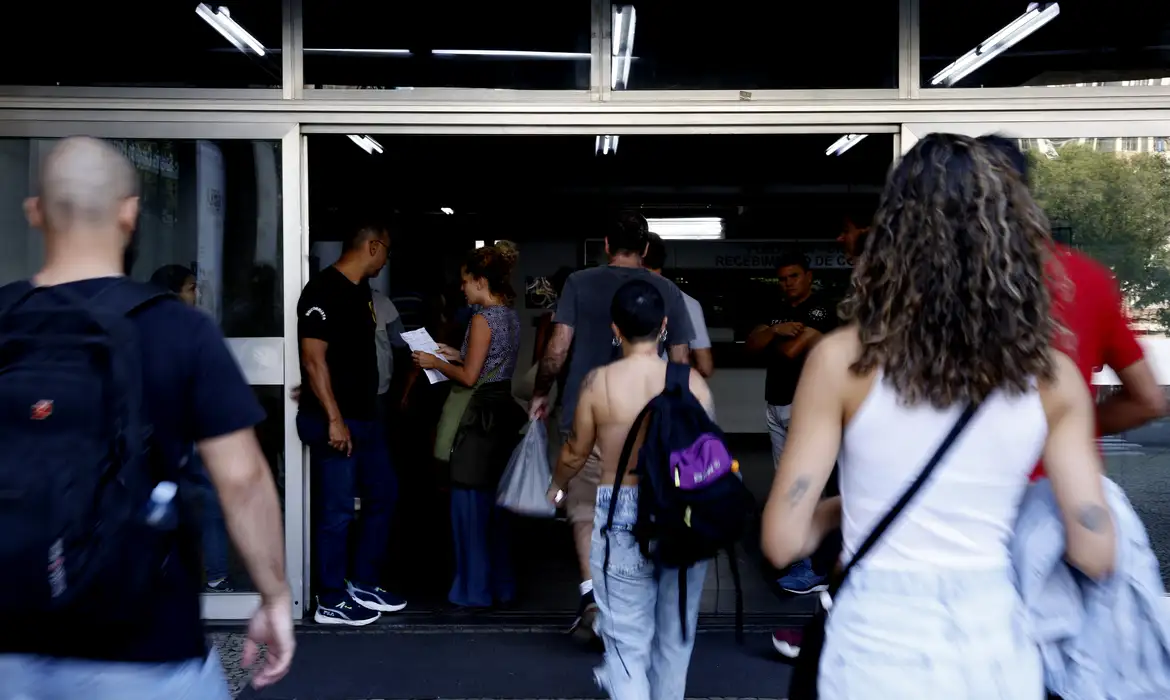 CNU 2025 terá 3.352 vagas em 35 órgãos federais