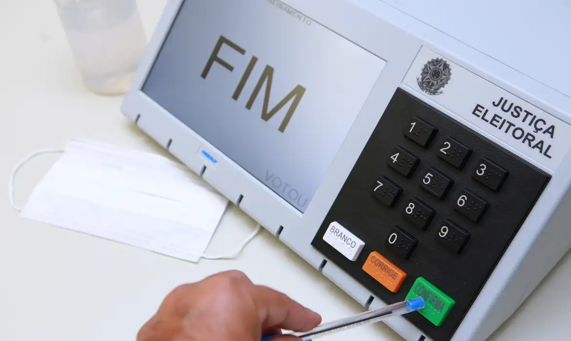 Mais de 5 milhões de eleitores podem ter o título cancelado