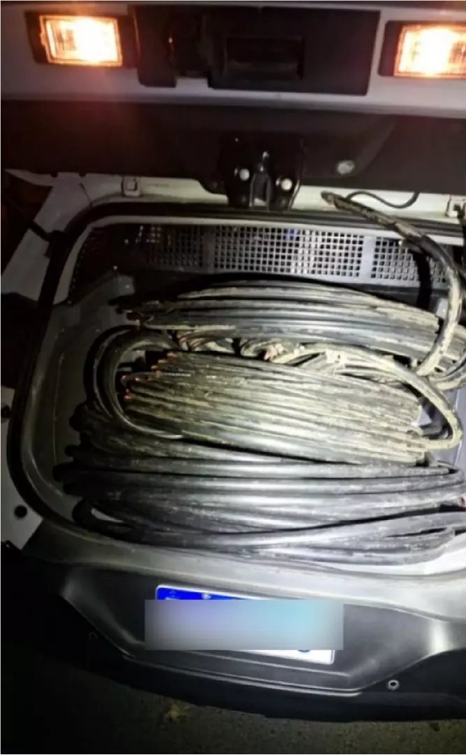 Suspeitos fogem após tentativa de furto de fios elétricos em Mafra