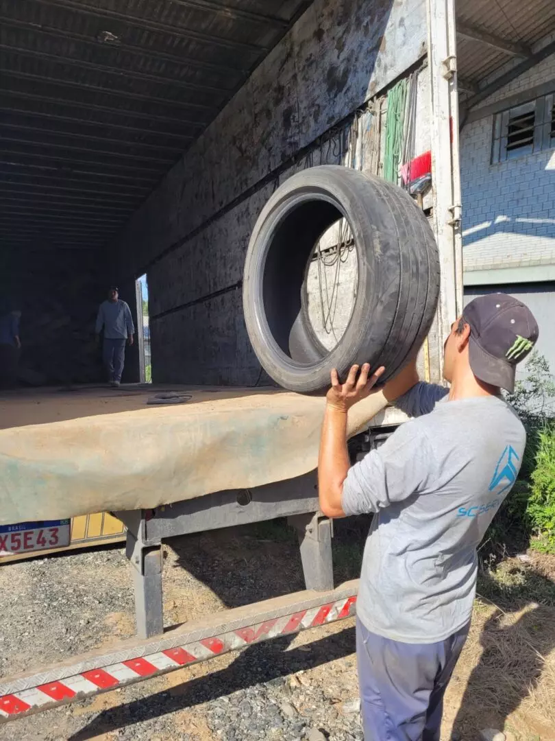 Campanha arrecada mais de mil pneus inservíveis em Mafra