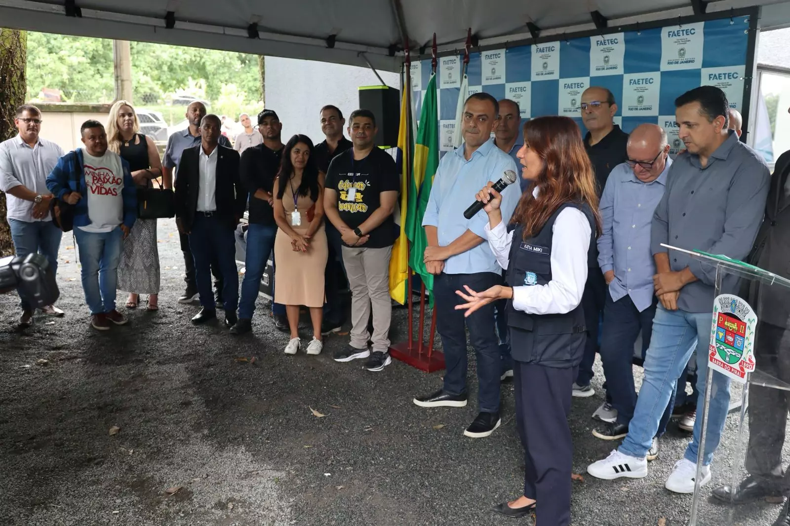 Em parceria com o Governo do Estado, Prefeitura de Barra do Piraí inaugura Laboratórios de Iniciação Científica da Faetec