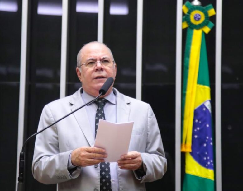 Por falta de votação em plenário conta de água não diminui, reclama Hildo Rocha