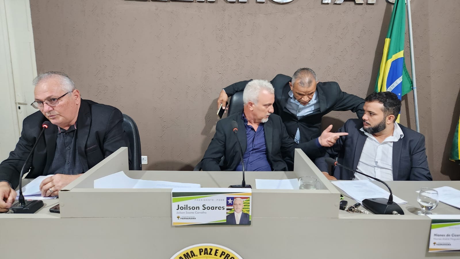 COM ESFORÇO CONCENTRADO VEREADORES DE PARNARAMA LIMPAM A PAUTA E PARTEM PARA O RECESSO REGIMENTAL