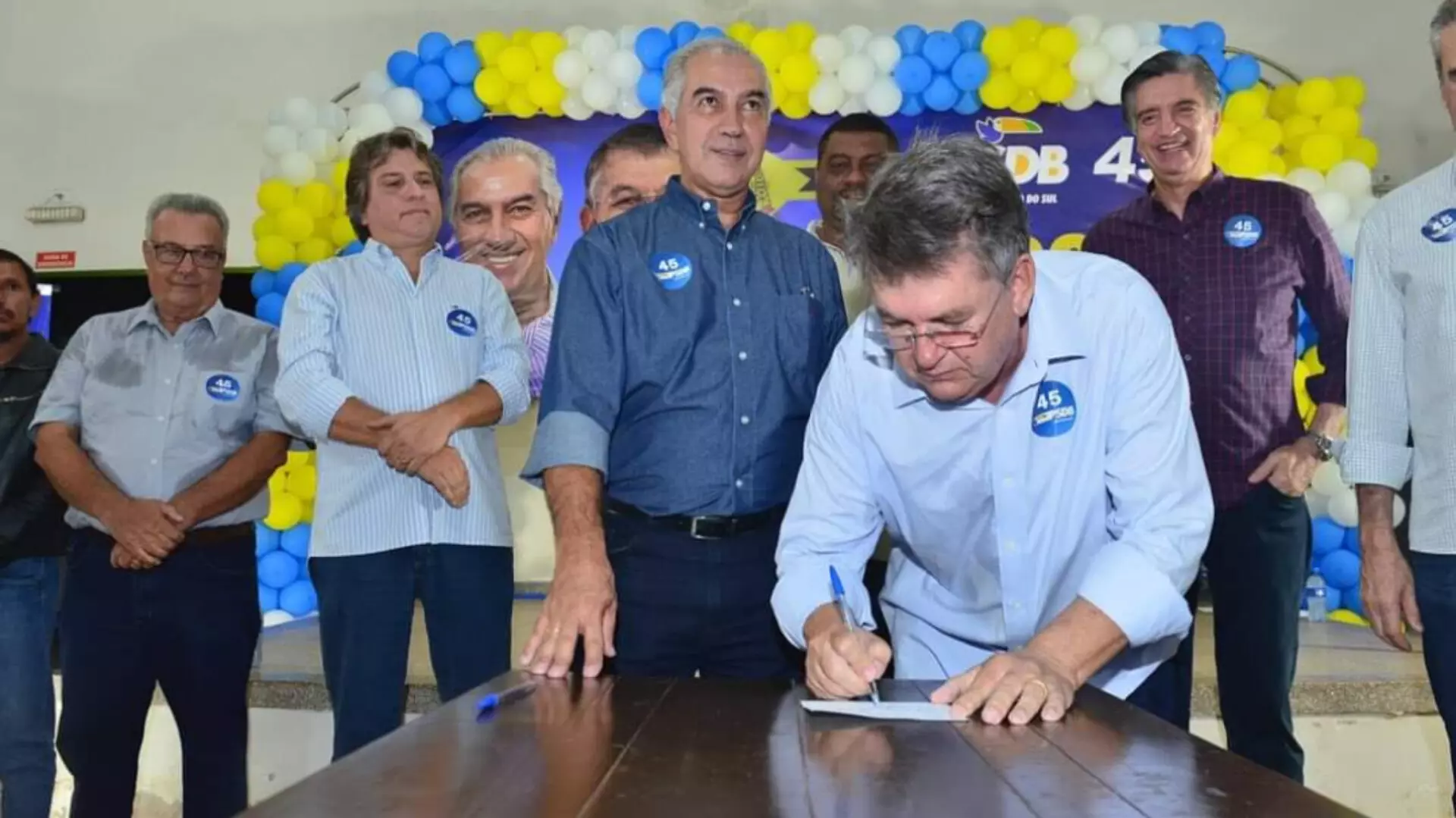 Pré-candidato à prefeitura de Ribas do Rio Pardo, Roberson Moureira, recebe apoio expressivo em evento de filiação ao PSDB