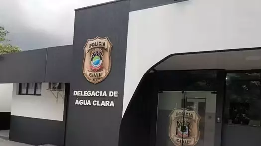 Homem descumpre medida protetiva, invade casa da ex-companheira e é levado à delegacia em Água Clara