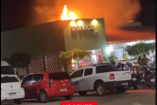 Restaurante pega fogo no centro da cidade de União (PI)