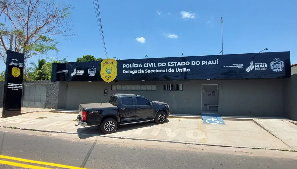 Dono de bar é encontrado morto a facadas dentro de casa em União, no Piauí