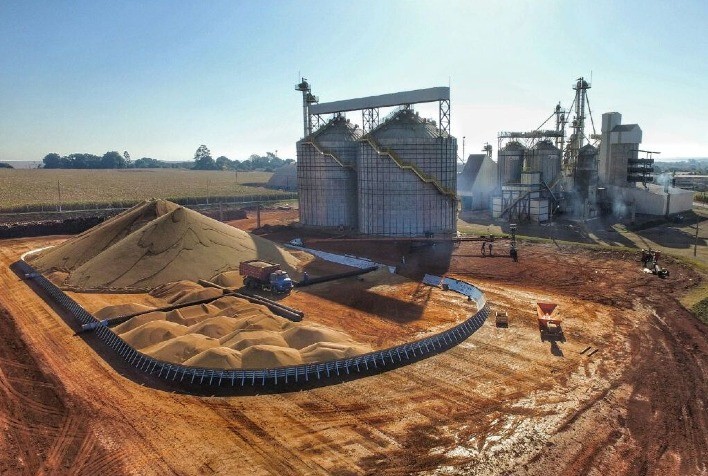 Mato Grosso enfrenta déficit de armazenagem e produtores seguem obrigados a vender soja e milho antecipadamente