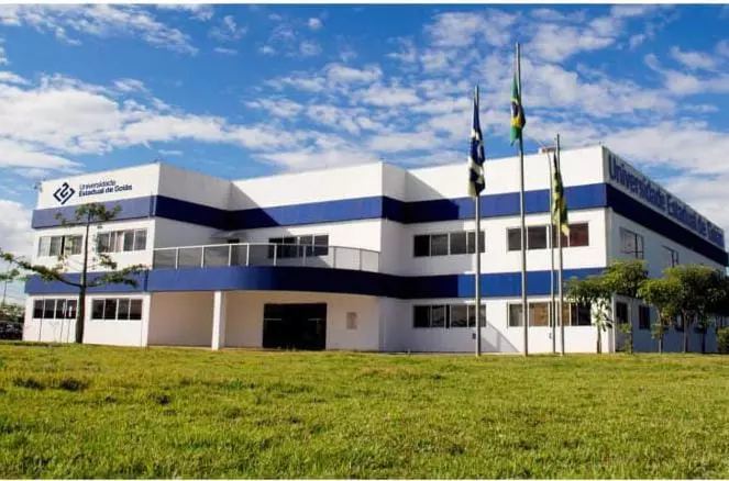 UEG abre inscrições para concurso público com salários de até R$ 5,9 mil; saiba como se candidatar
