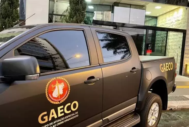 Analfabeta vence licitação e representa município de Goiás