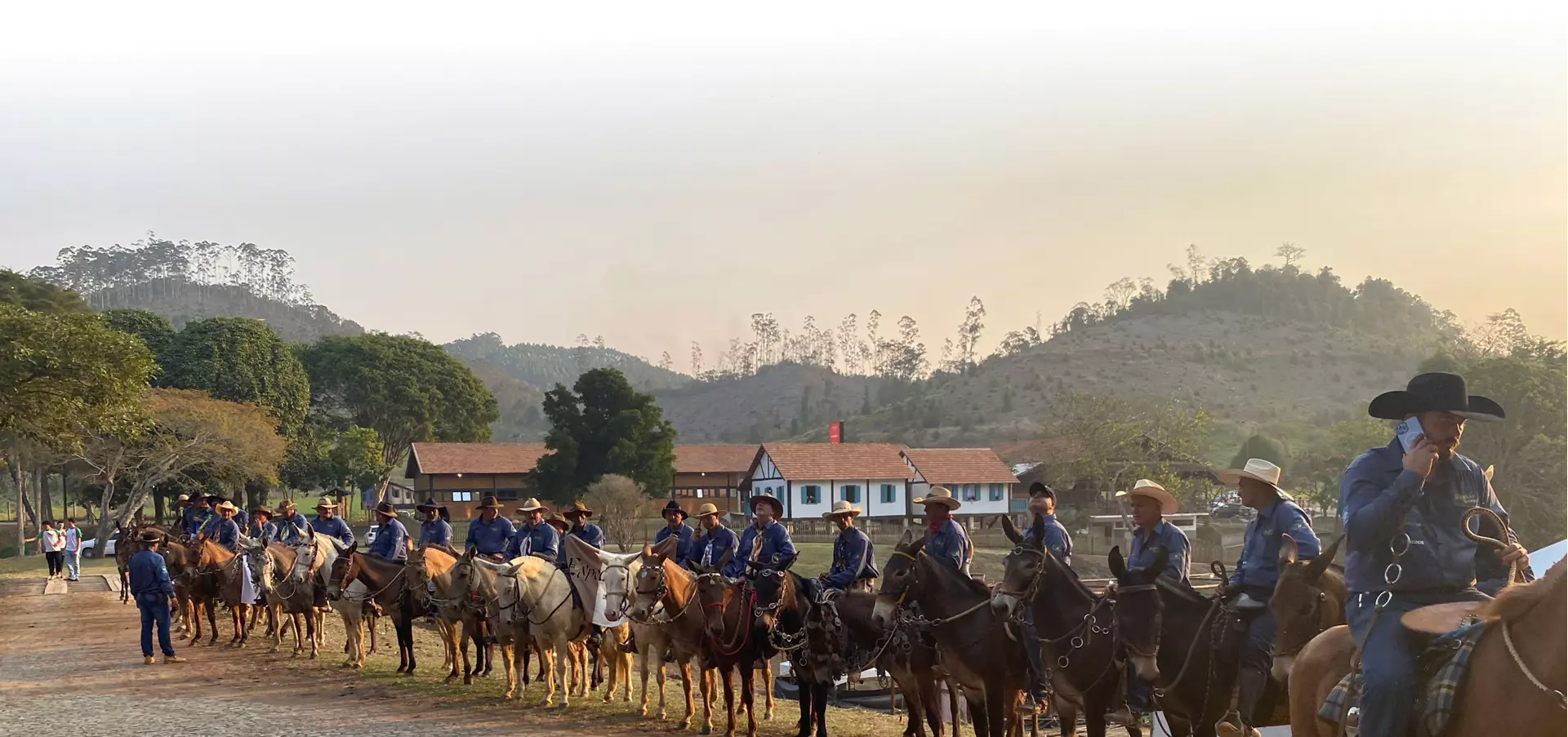 RuralturES 2024 – Tropeirismo: passeios de mula e gastronomia durante a Feira