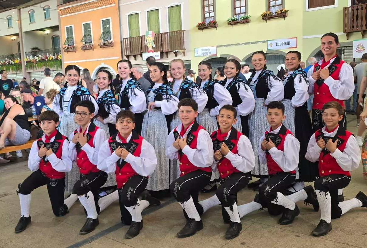 47ª Festa da Polenta – “I Primi Granelli”: juventude que dança a tradição