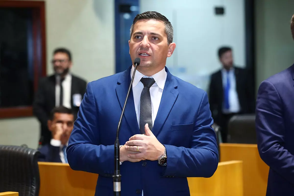 Deputado Callegari enfatiza a importância de uma Política Estadual de Saúde Mental para as Polícias