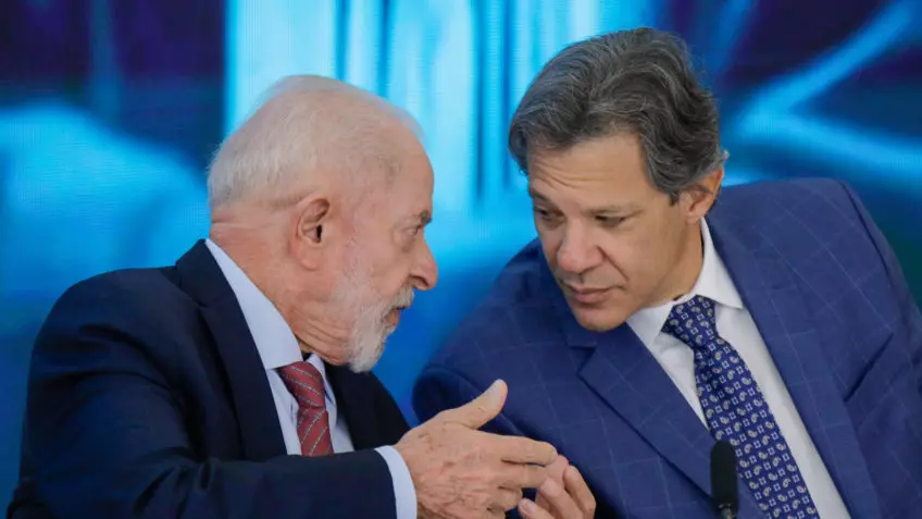 Selic a 17,5%: Impactos Econômicos e a Ameaça de Instabilidade Política no Governo Lula
