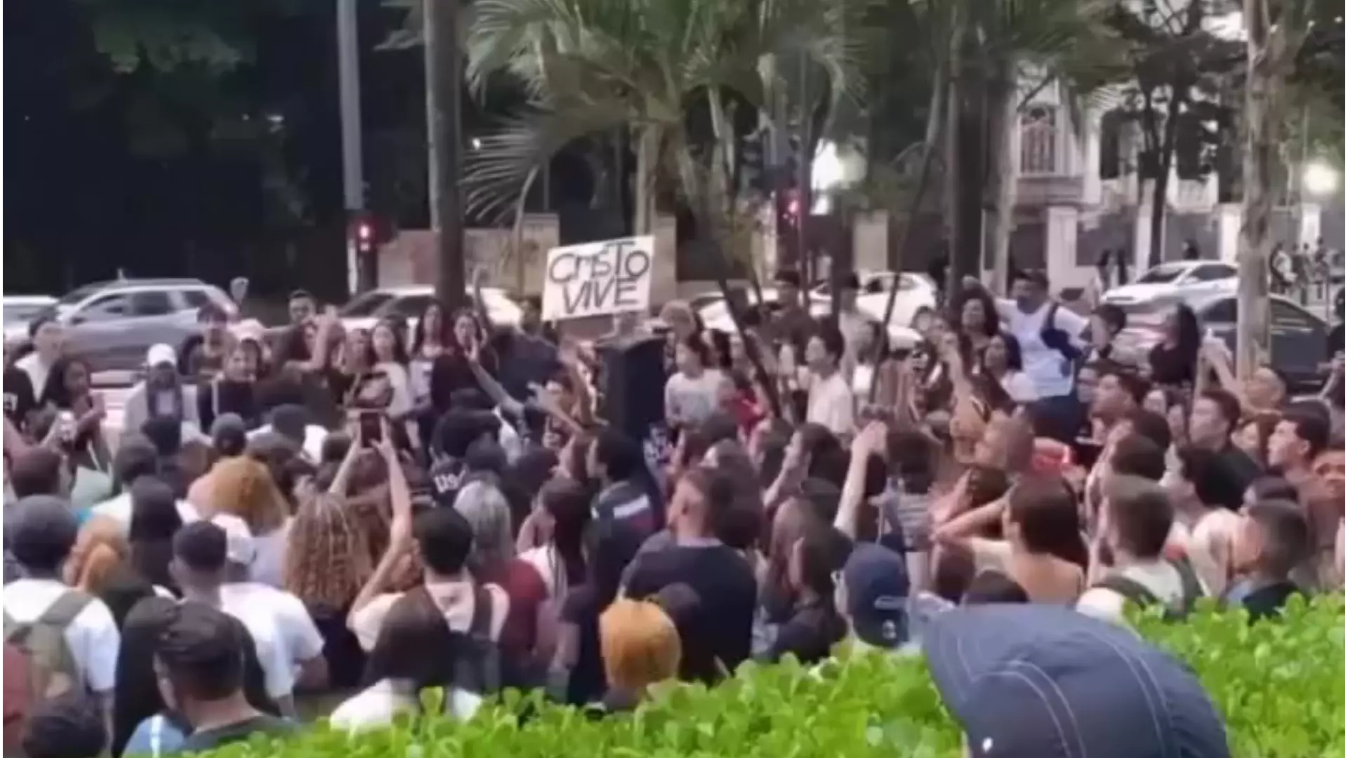 O Avivamento nas Universidades Federais: Uma Resposta à Hegemonia da Esquerda?