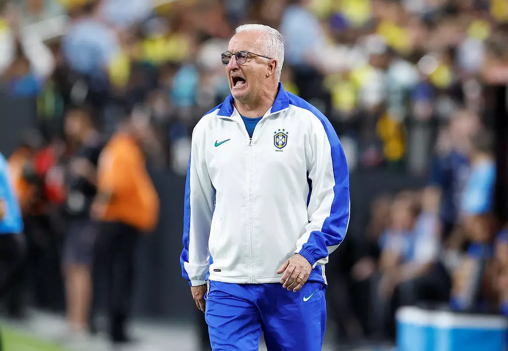 Dorival Júnior é demitido da Seleção Brasileira