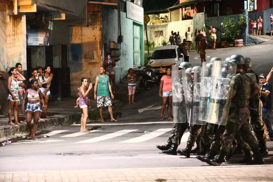 Anistia para o 8 de janeiro e a greve da PM no ES: paralelos e lições