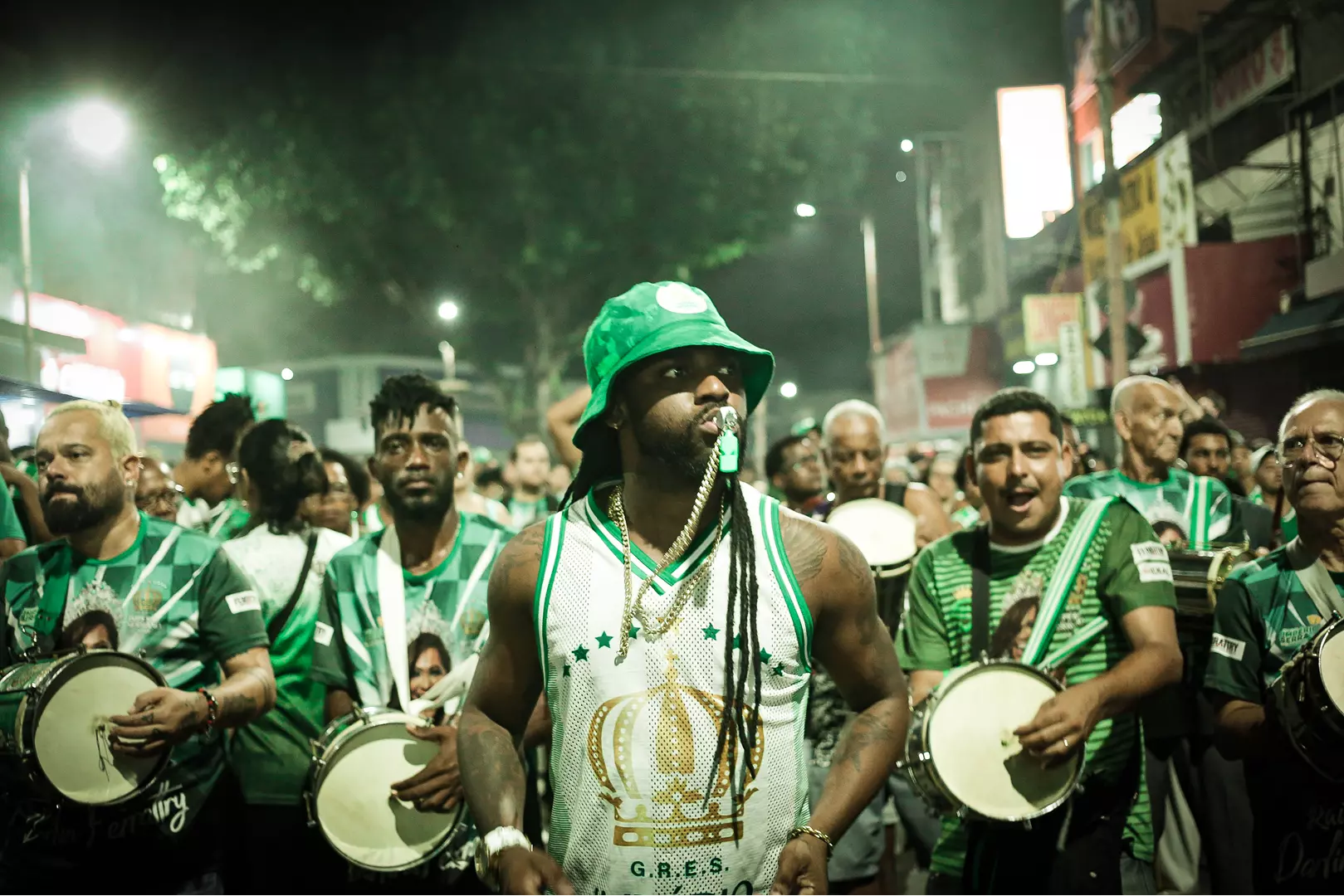 Portela vai receber Mocidade Independente e Beija-Flor nesta sexta-feira, O Dia na Folia