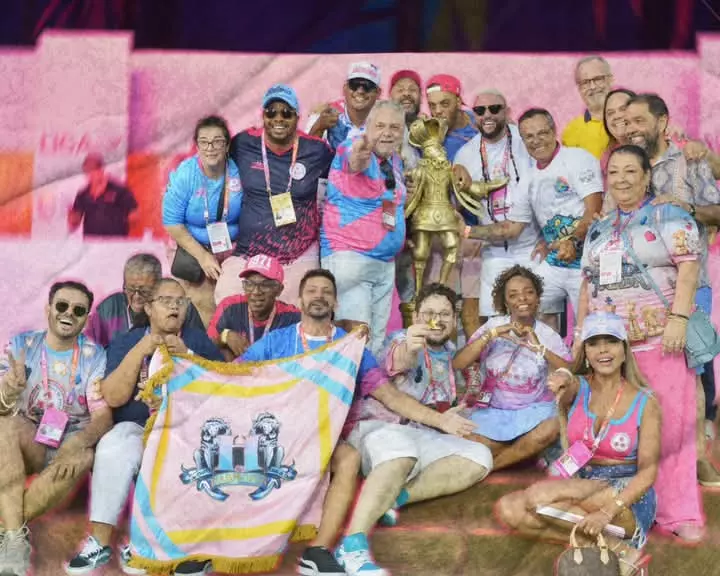 ROSAS DE OURO, PÉROLA NEGRA E TOM MAIOR, SÃO AS CAMPEÃS DO CARNAVAL DE SÃO PAULO DE 2025