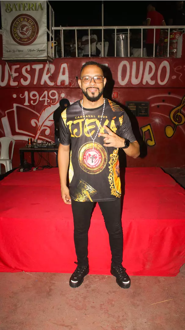 JONATHAN MACIEL SEGUE COMO DIRETOR DE CARNAVAL DO ACADÊMICOS DO ENGENHO DA RAINHA
