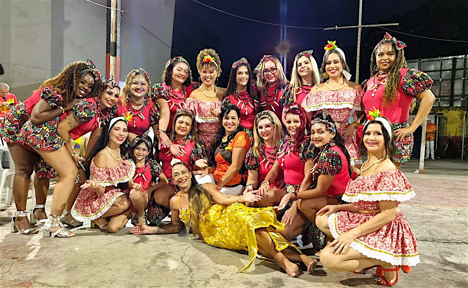 GLAMOROSAS DO SAMBA: ALA SHOW DO BOI DA ILHA EXALTA A BELEZA E FORÇA DA MULHER EM TODAS AS FASES DA VIDA
