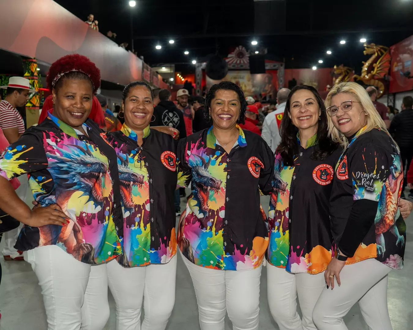 Dragões define finalistas da disputa de samba-enredo