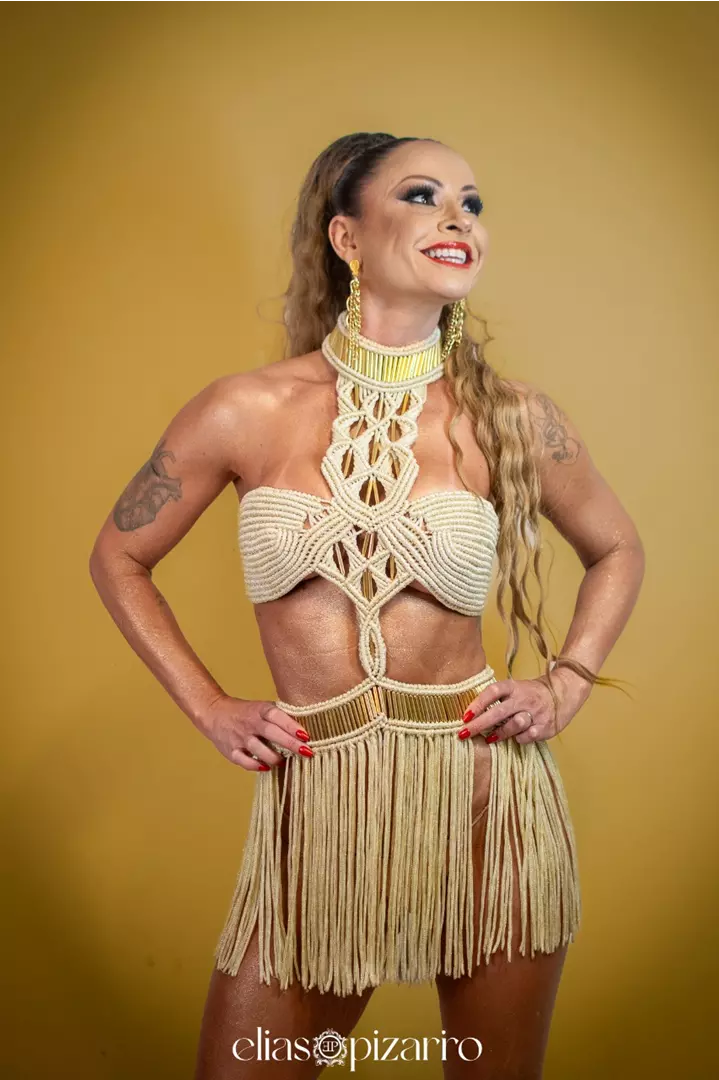 Antes do Lançamento Oficial, Carnaval de Uruguaiana já Ganha Destaque com Ensaio de Aline Audino