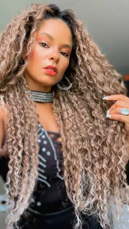 Nathany Oliveira chega ao carnaval para viver o melhor dos mundos