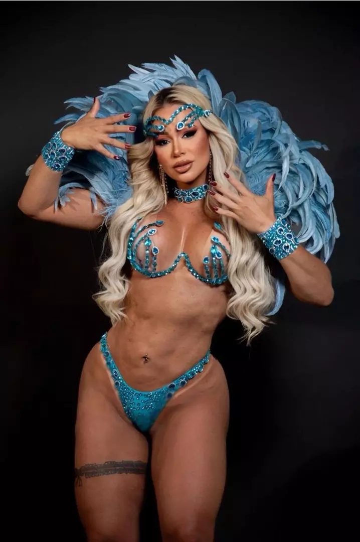 Musa da Bateria da Tatuapé reforça o compromisso com a escola e desafia as coirmãs: 