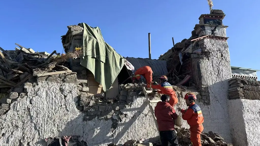 Terremoto deixa 95 mortos e 130 feridos no no Tibete