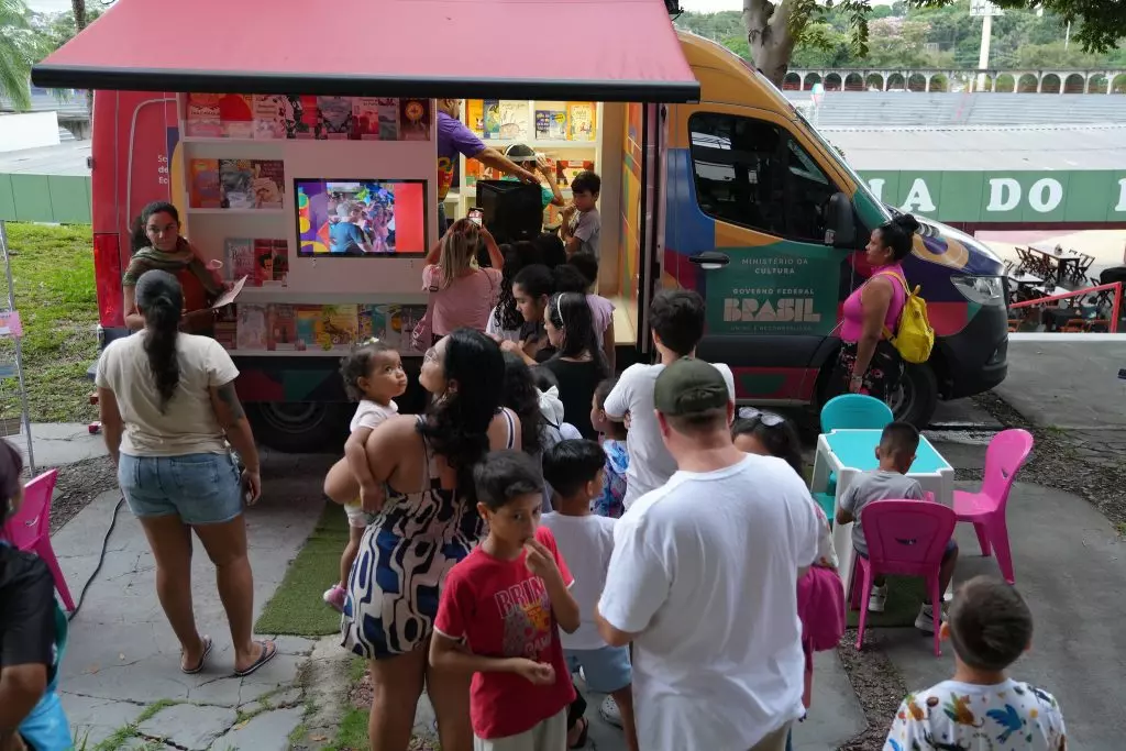 Festival de Férias tem início com atividades lúdicas e culturais para crianças em Manaus