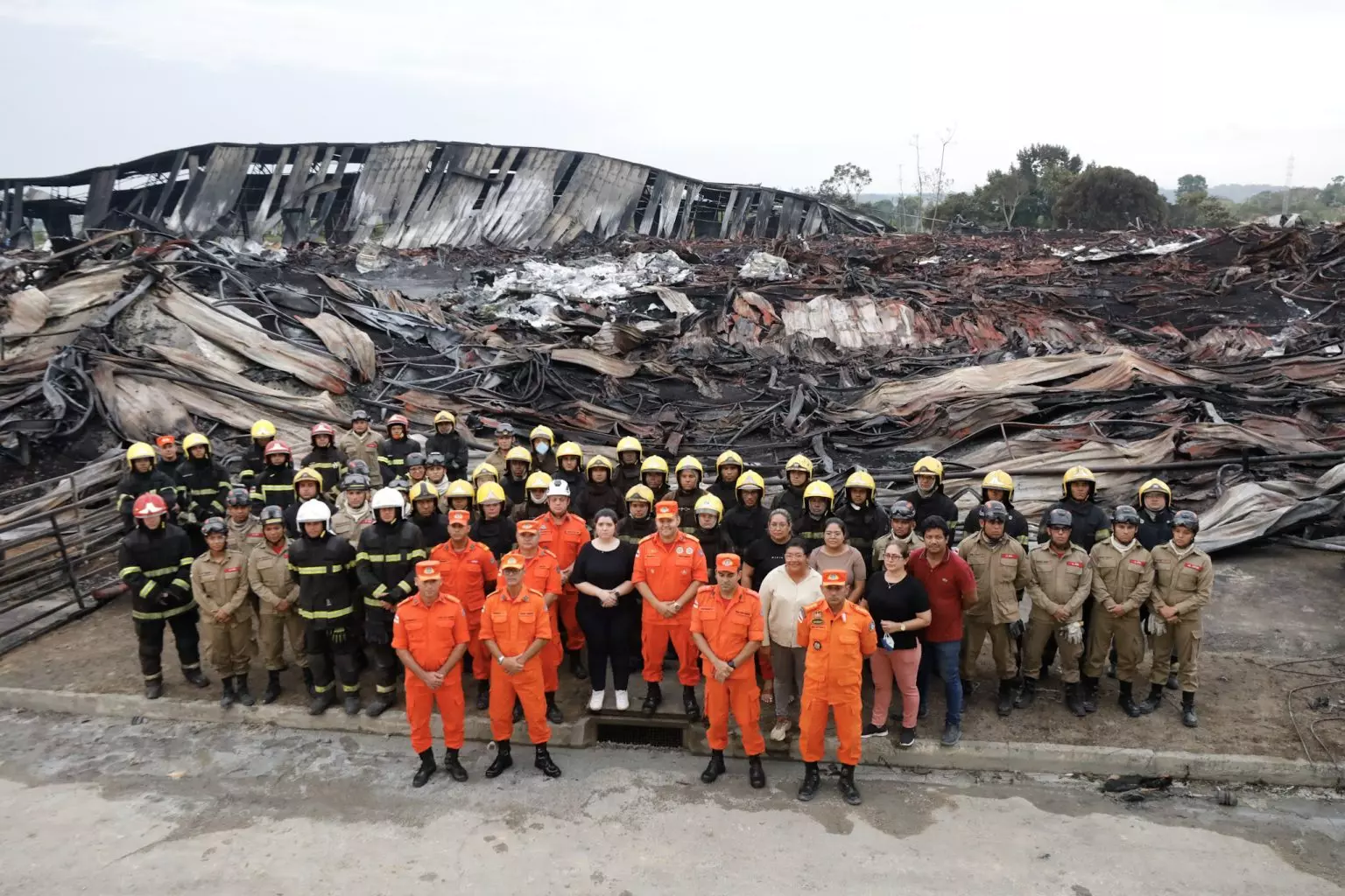 Corpo de Bombeiros apresenta balanço da operação que extinguiu incêndio no Distrito II
