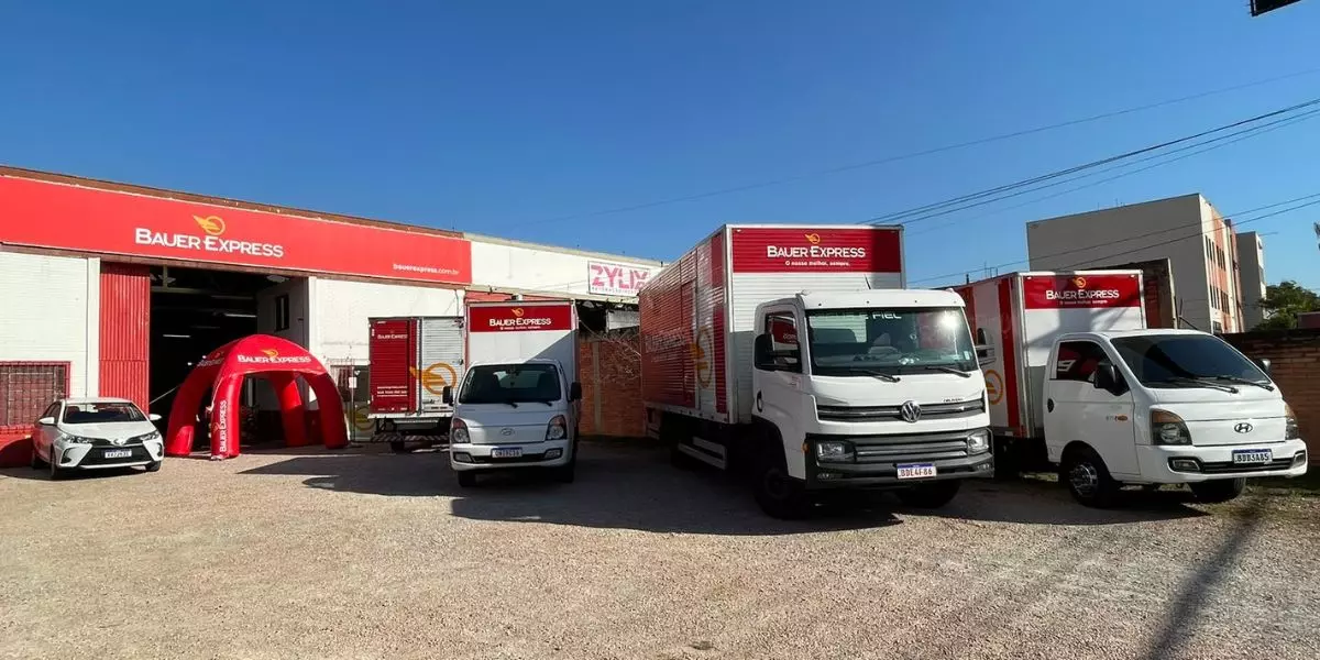 Frota da empresa Bauer Express