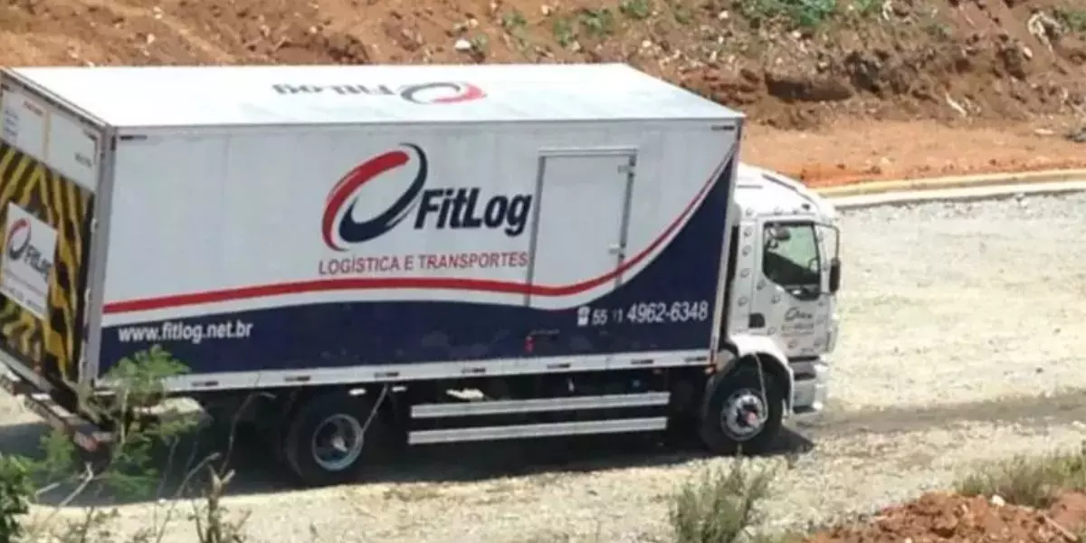 Veículo da frota da empresa FITLOG Transportes e Logística